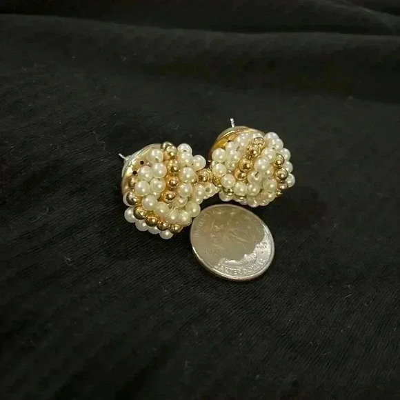 VINTAGE BEADED EARRINGS - Picture 3 of 3